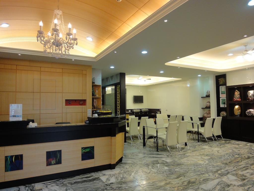 陶陶居商旅 Tautauchu Hotel Hualien Exterior foto